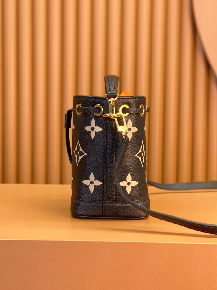 LOUISVUITTON- NANO NOE