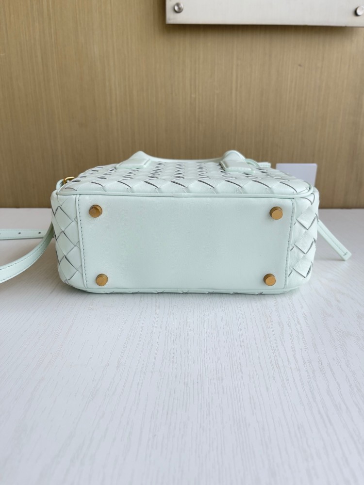 BOTTEGA-Veneta Small Getaway