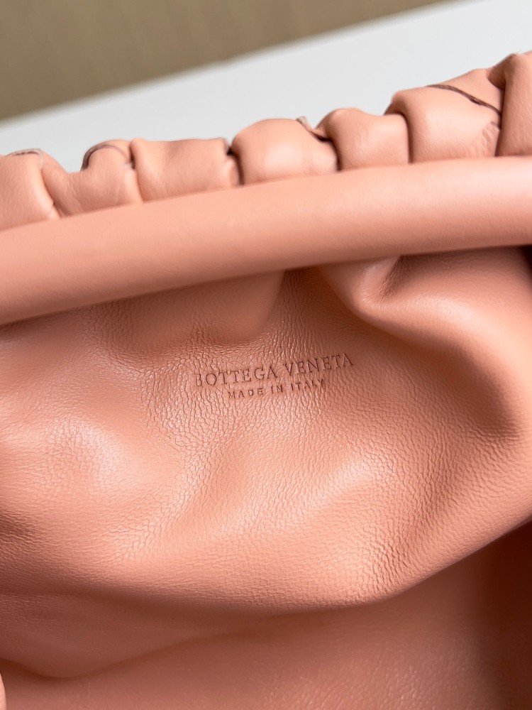 BOTTEGA