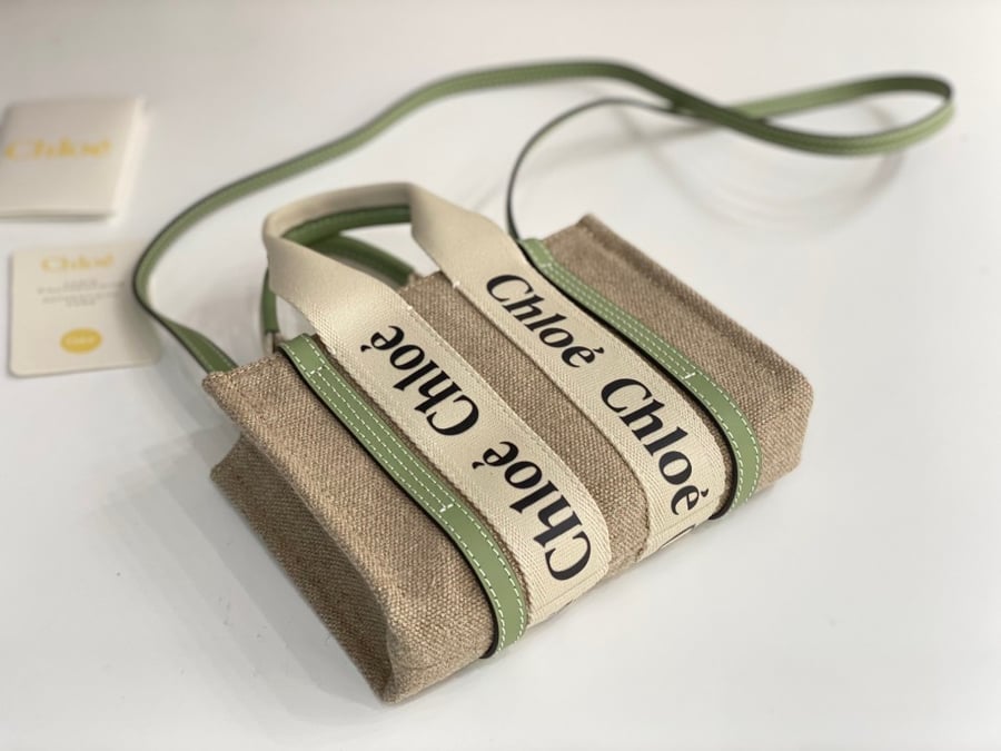 Chloe- mini