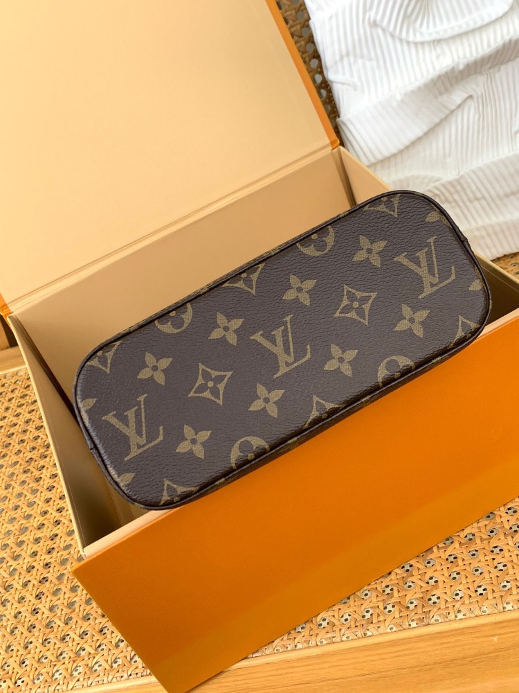 LOUISVUITTON