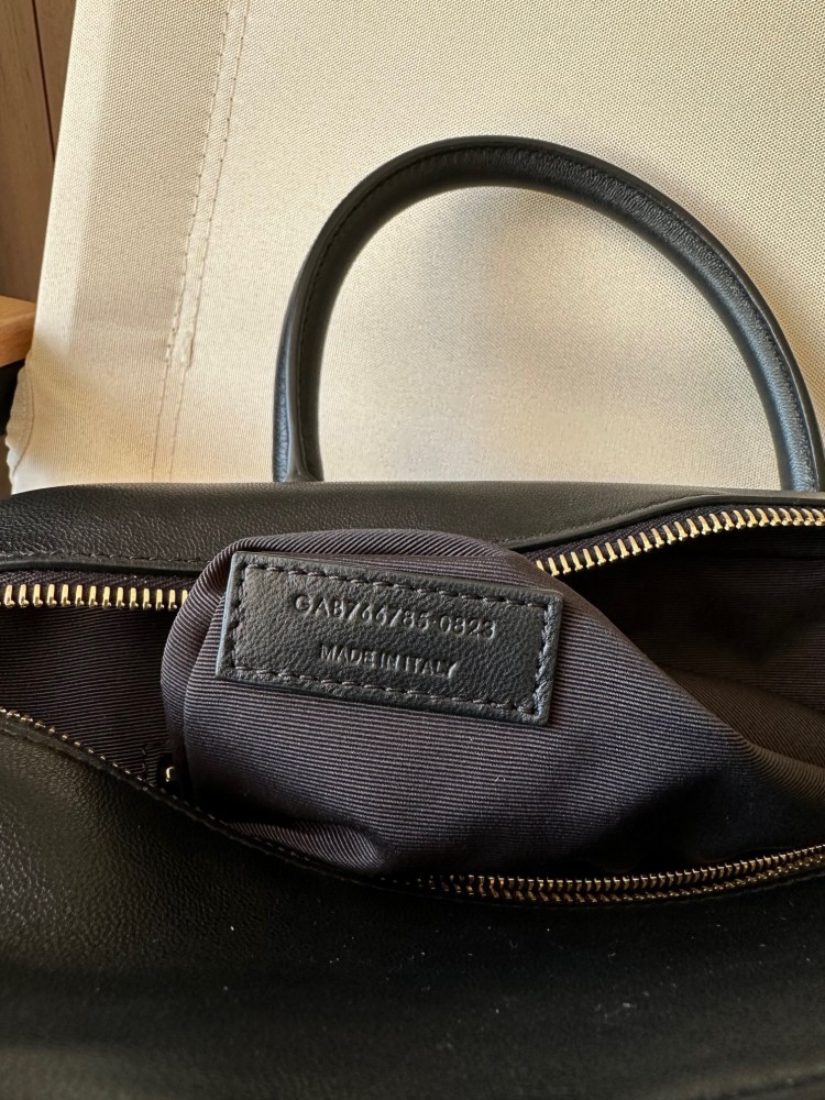 SAINT LAURENT