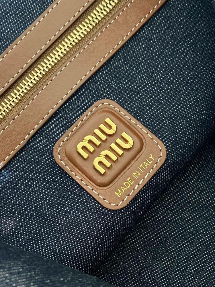 MIU MIU