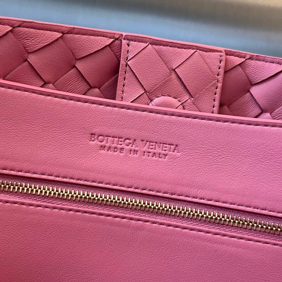 BOTTEGA