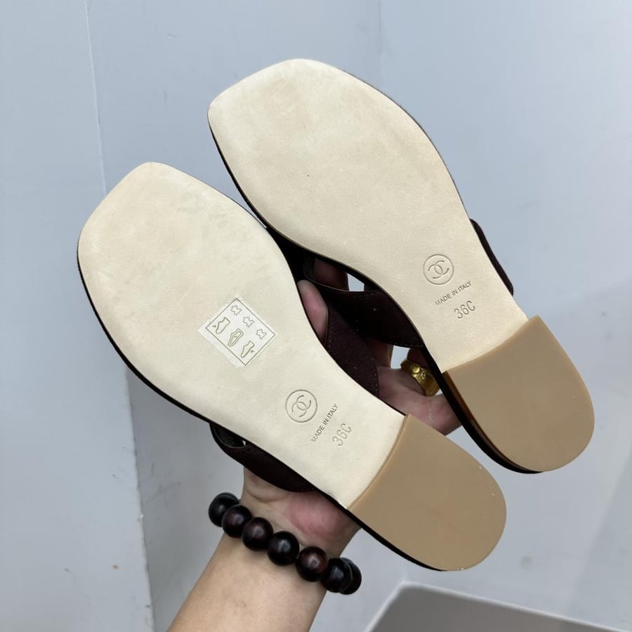 CHANEL