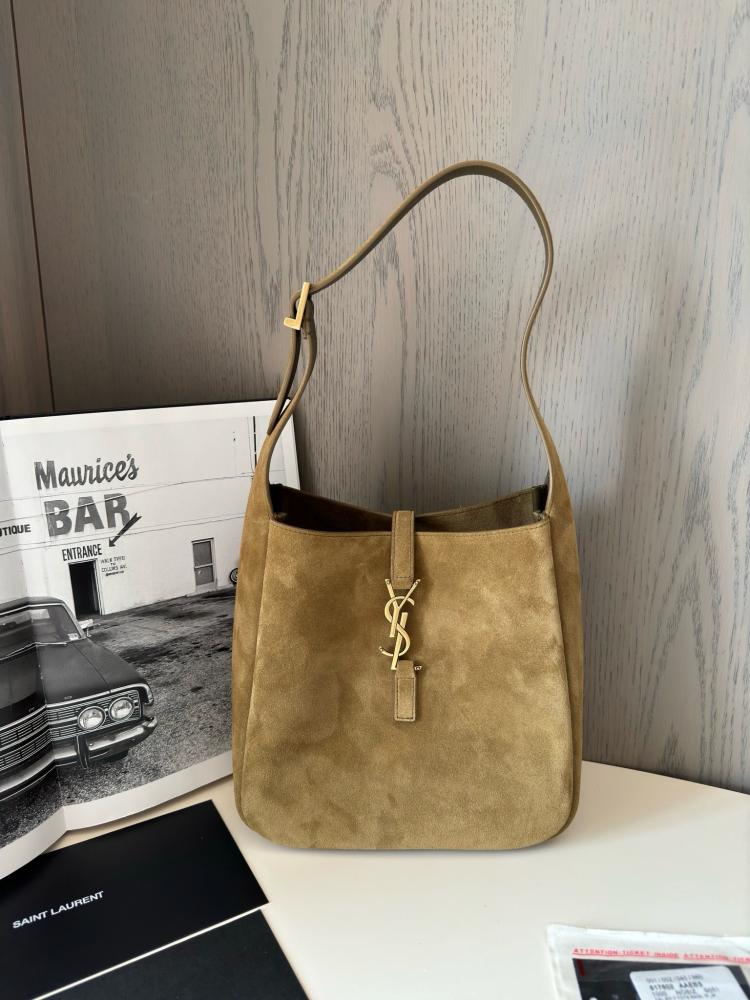 سان لوران_hobo
