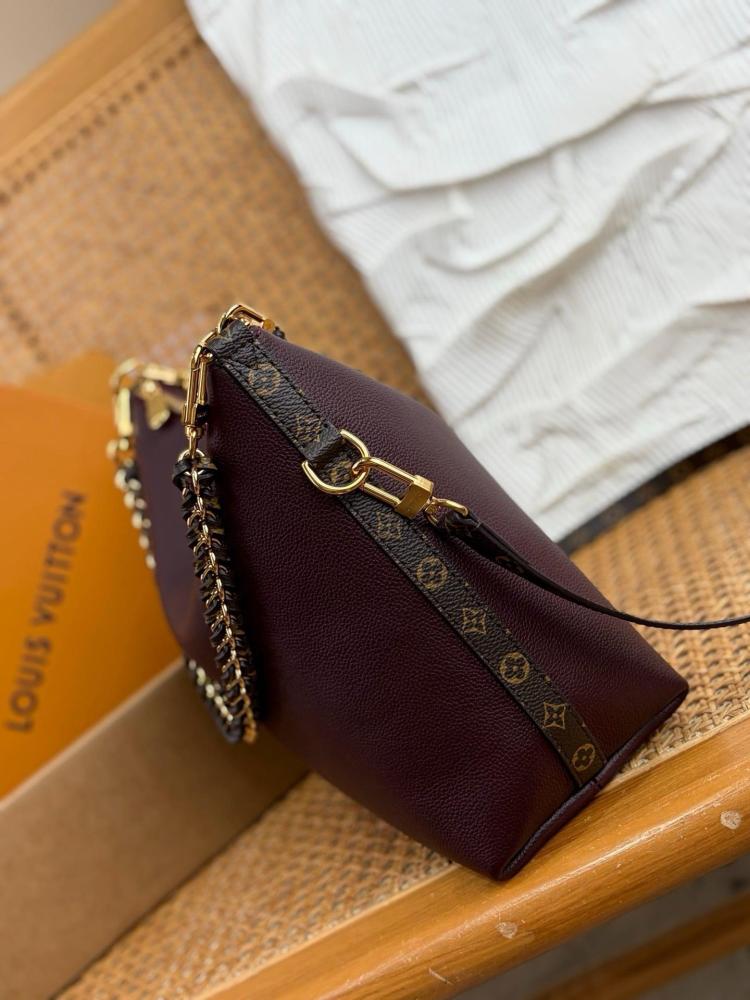 LOUIS  VUITTON