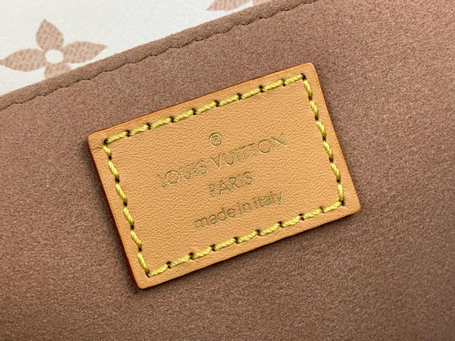 LOUIS  VUITTON