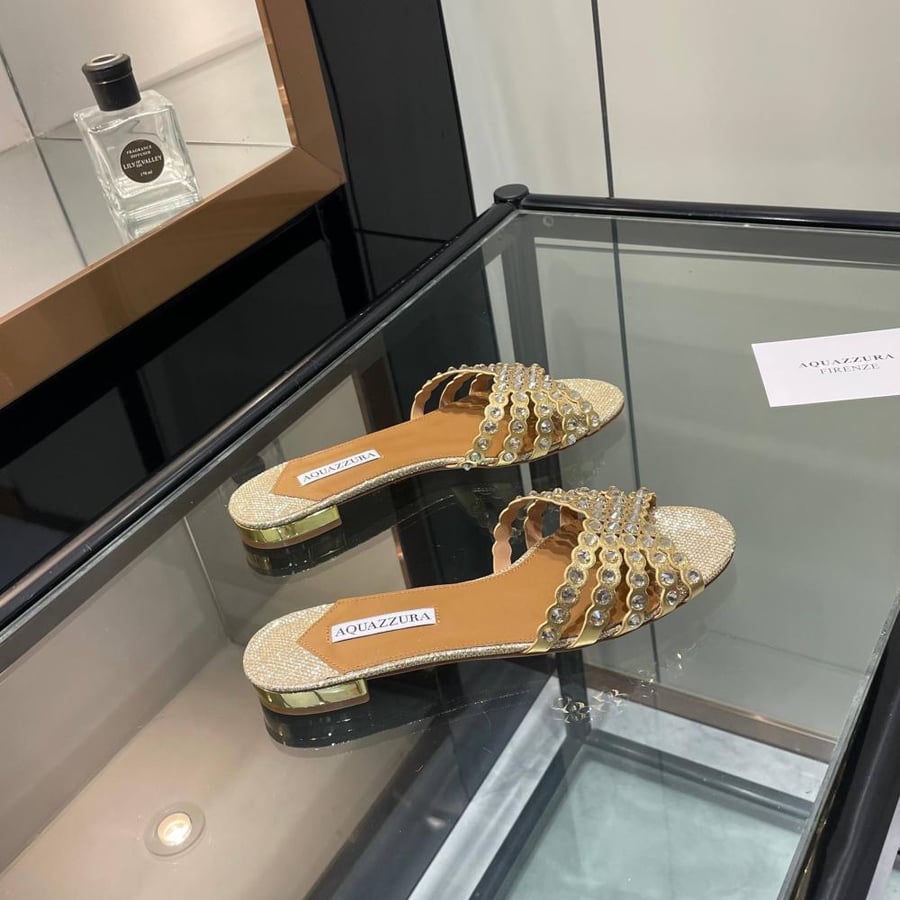 AQUAZZURA