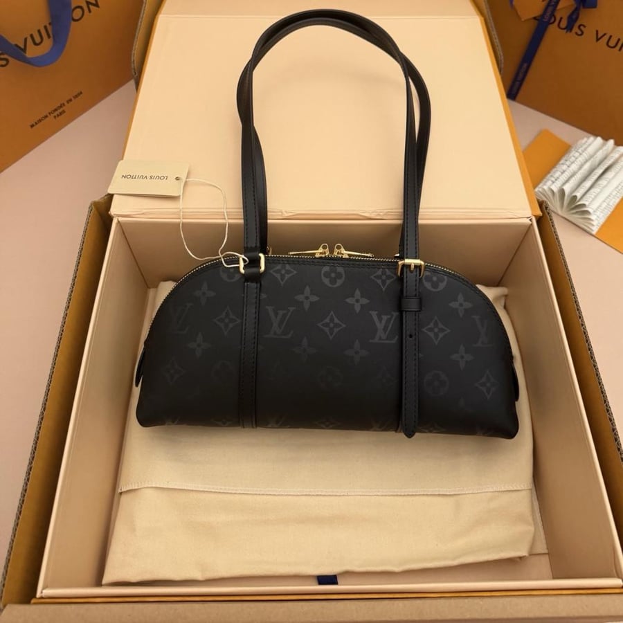 LOUIS  VUITTON