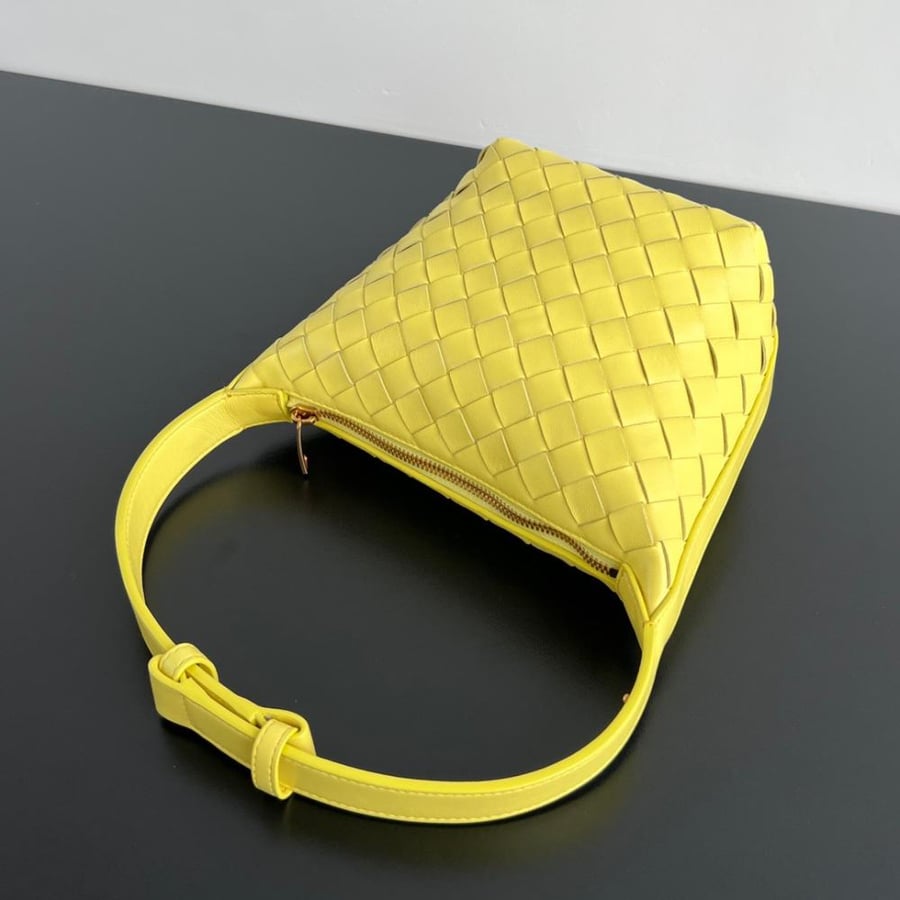 BOTTEGA