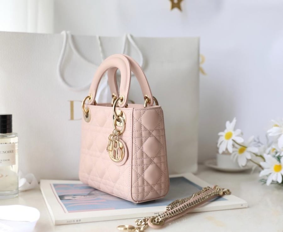 DIOR