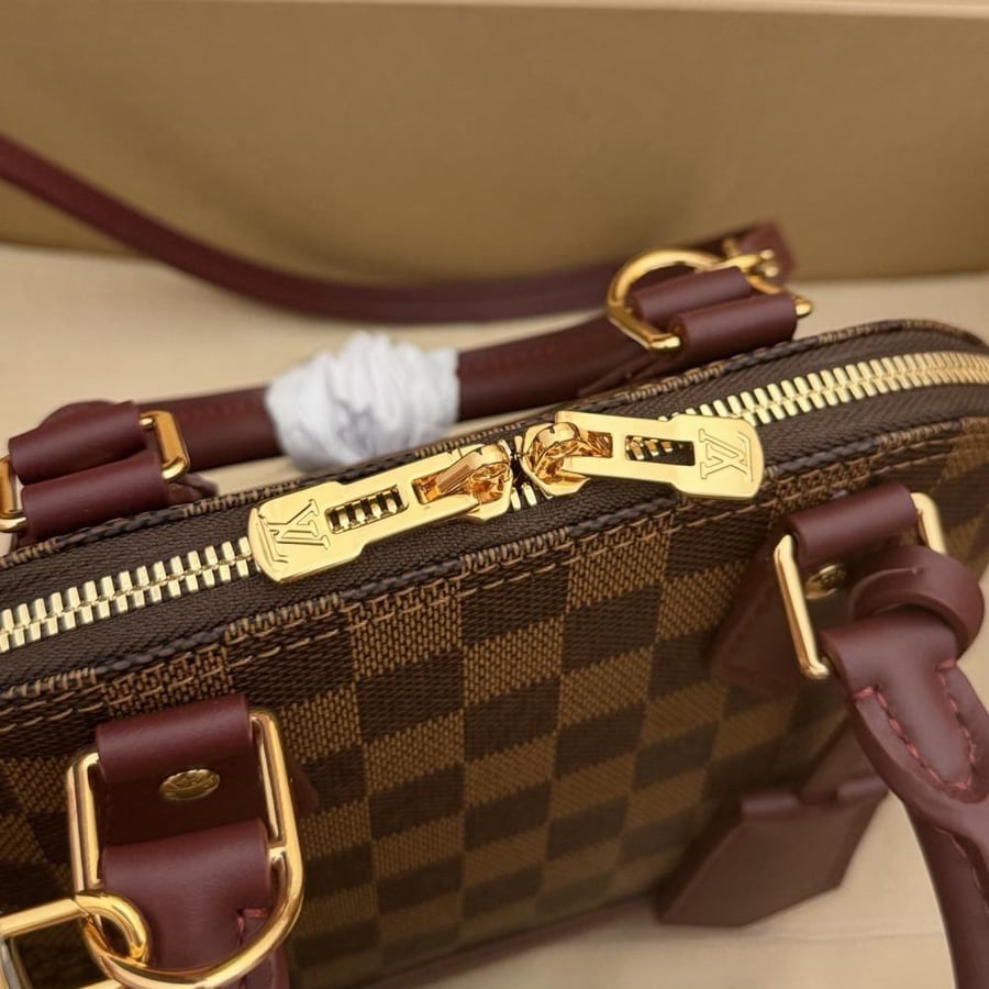 LOUIS  VUITTON
