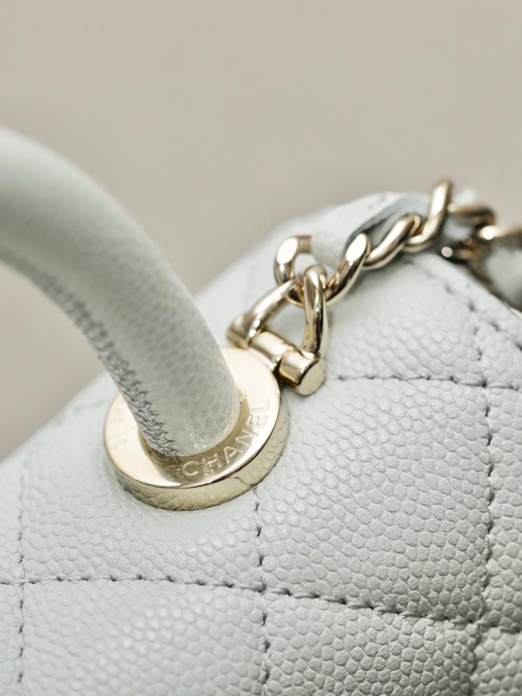 CHANEL -coco handle