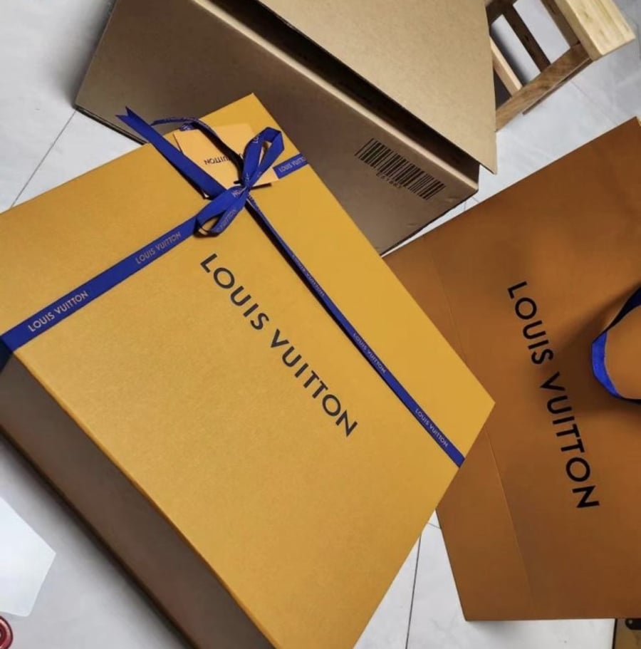 LOUISVUITTON