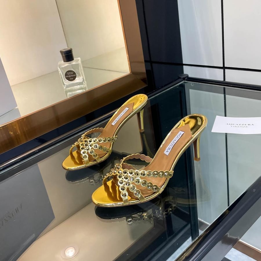 AQUAZZURA