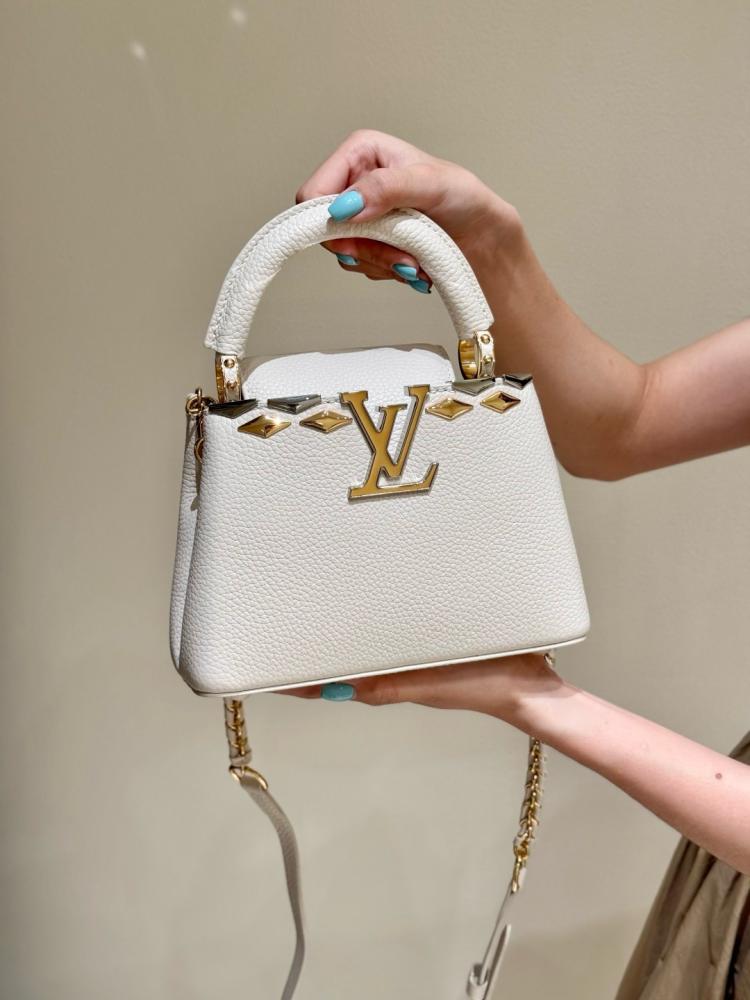 LOUIS  VUITTON