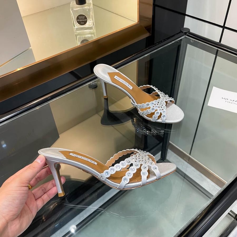 AQUAZZURA