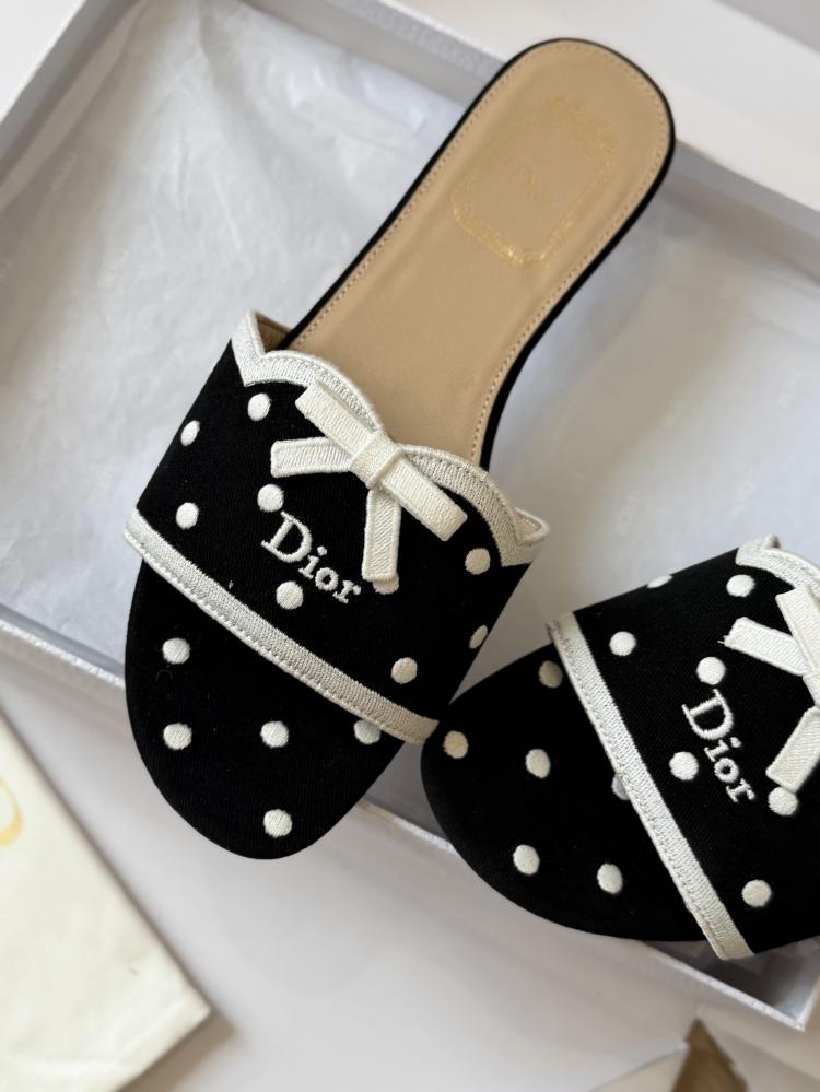 DIOR