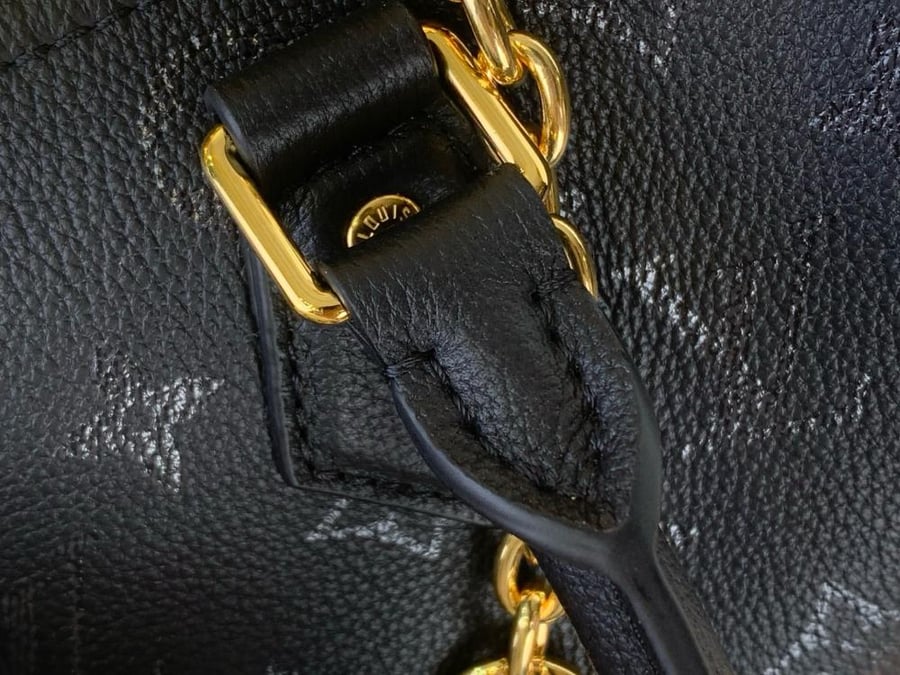 LOUIS  VUITTON