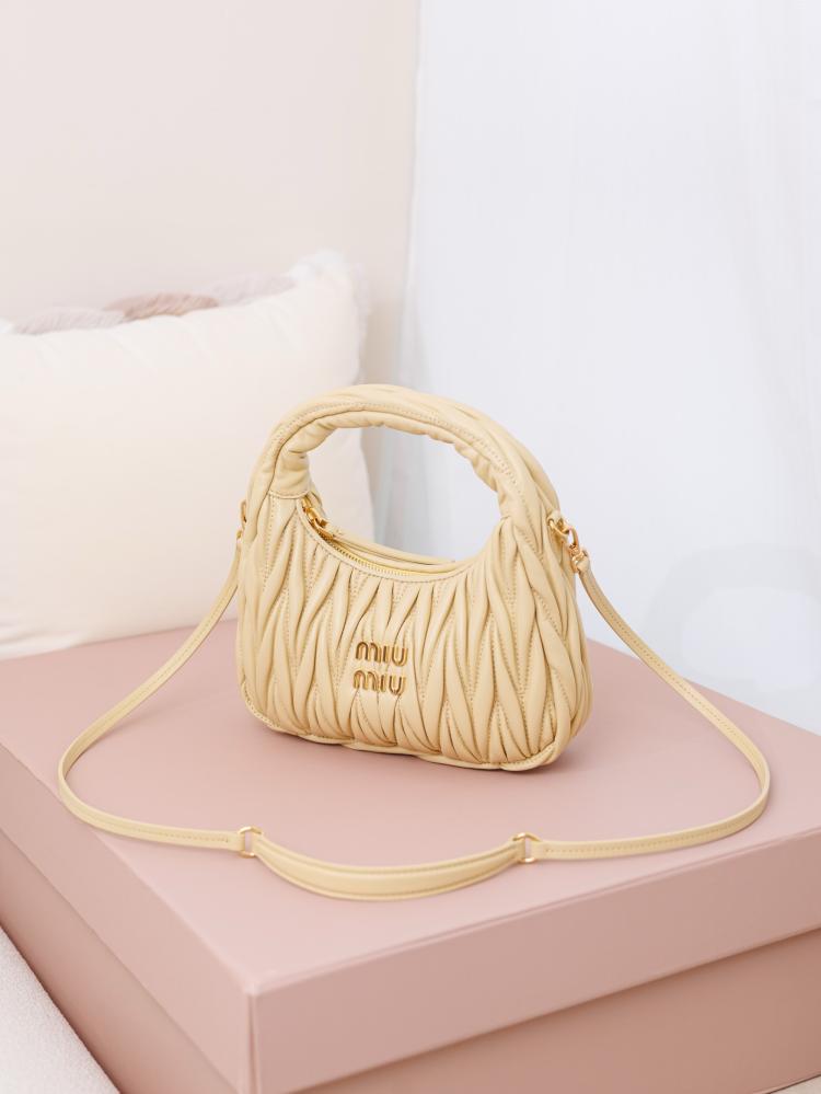 MIU MIU