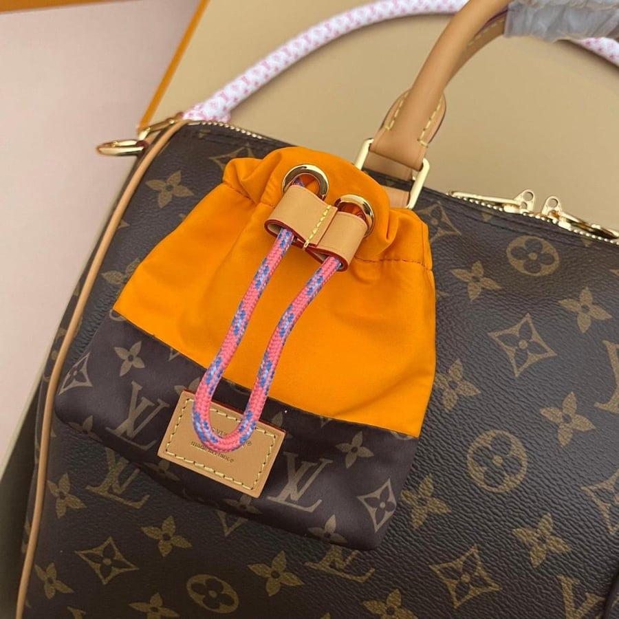 LOUIS  VUITTON