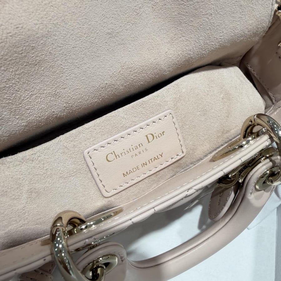 DIOR
