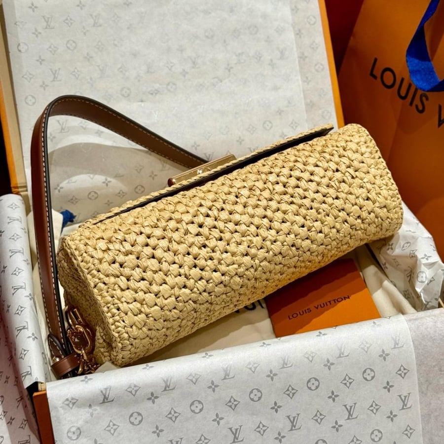 LOUIS  VUITTON