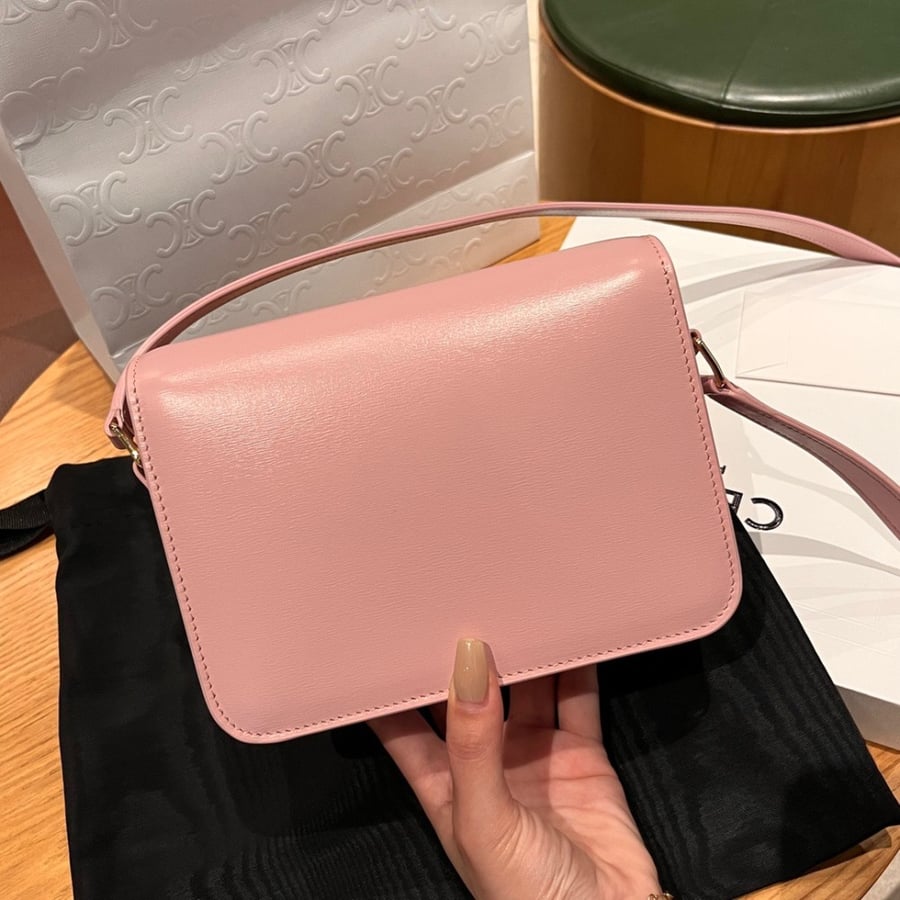 CELINE