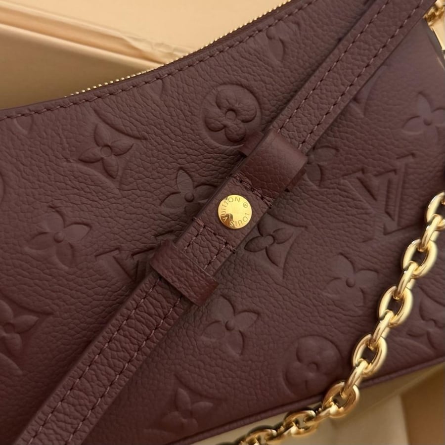 LOUIS  VUITTON
