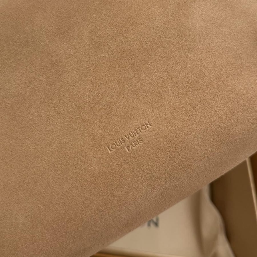 LOUIS  VUITTON