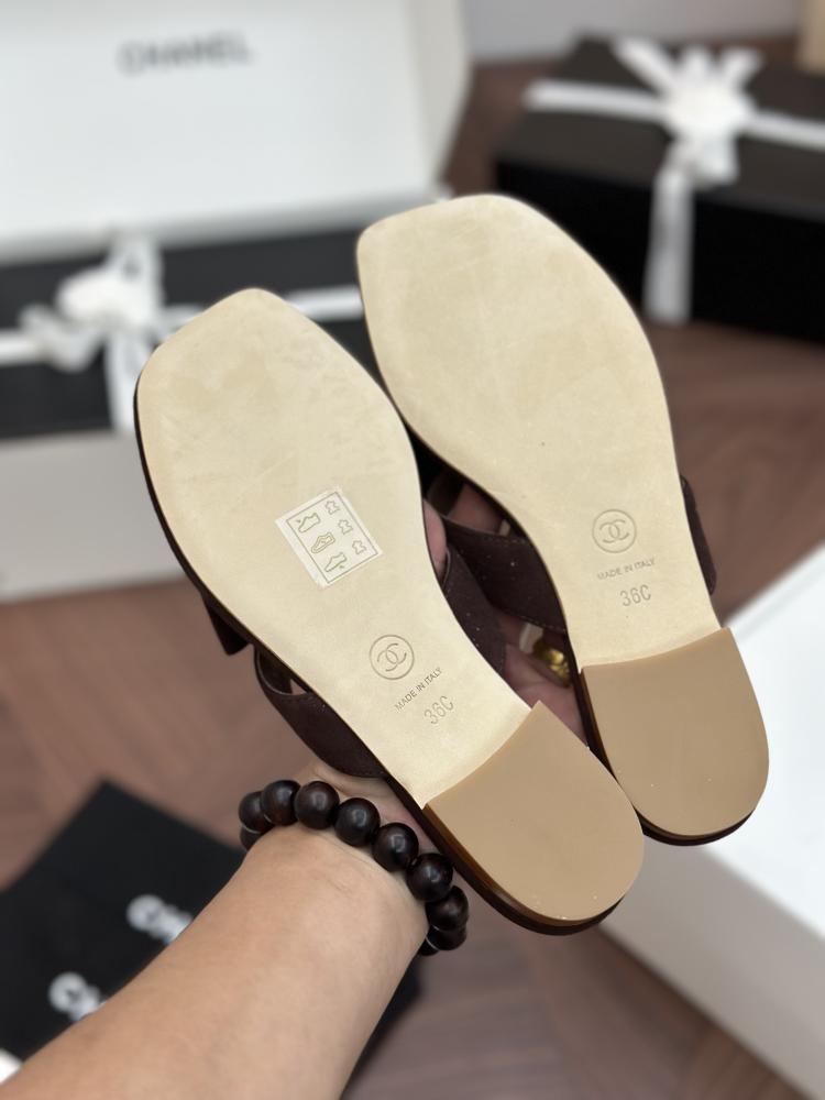 CHANEL