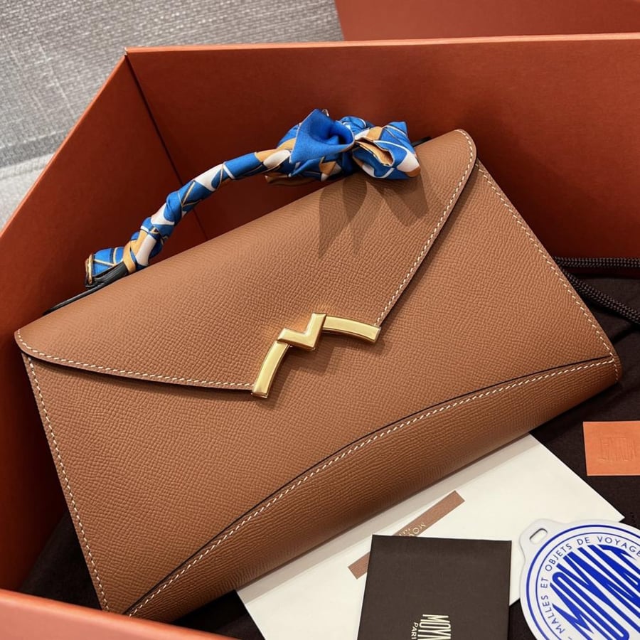 MOYNAT