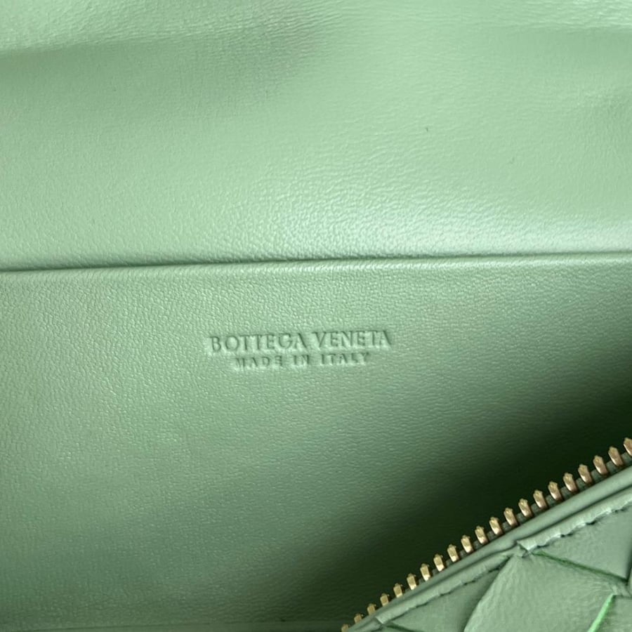 BOTTEGA