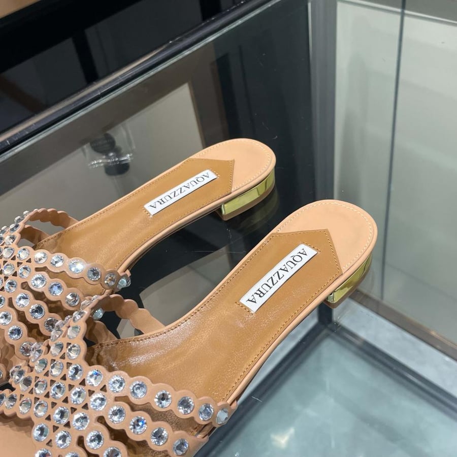 AQUAZZURA