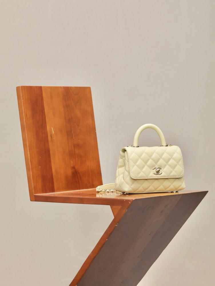 CHANEL-coco handle 20CM