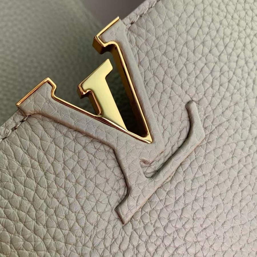 LOUIS  VUITTON