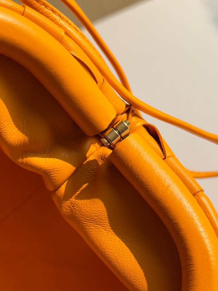 BOTTEGA