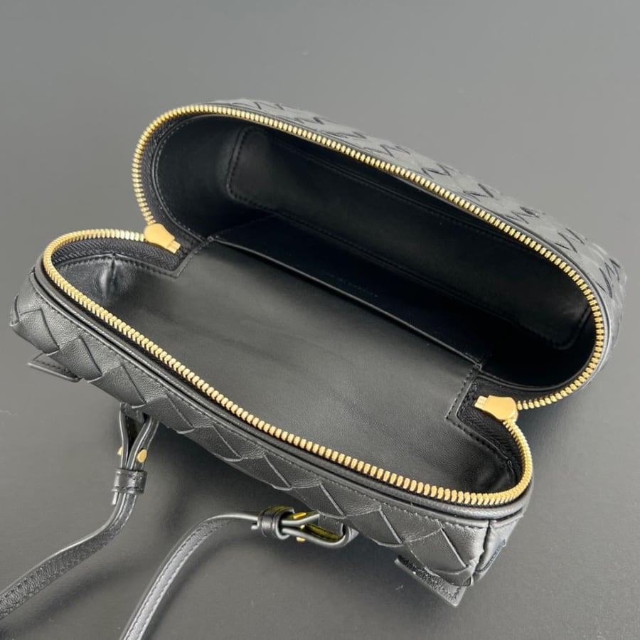 BOTTEGA