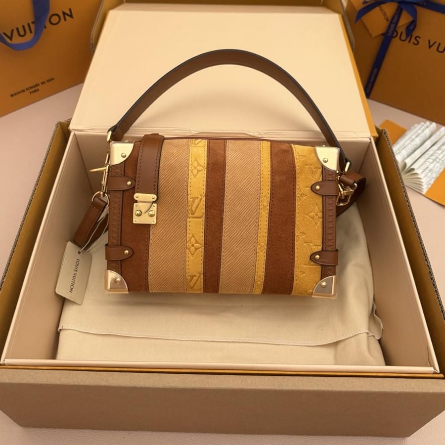 LOUIS  VUITTON