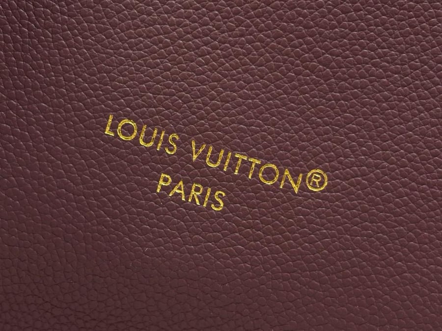 LOUIS  VUITTON