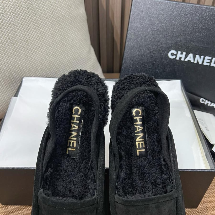 CHANEL
