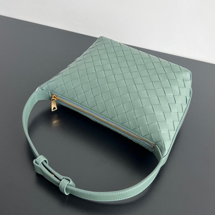 BOTTEGA