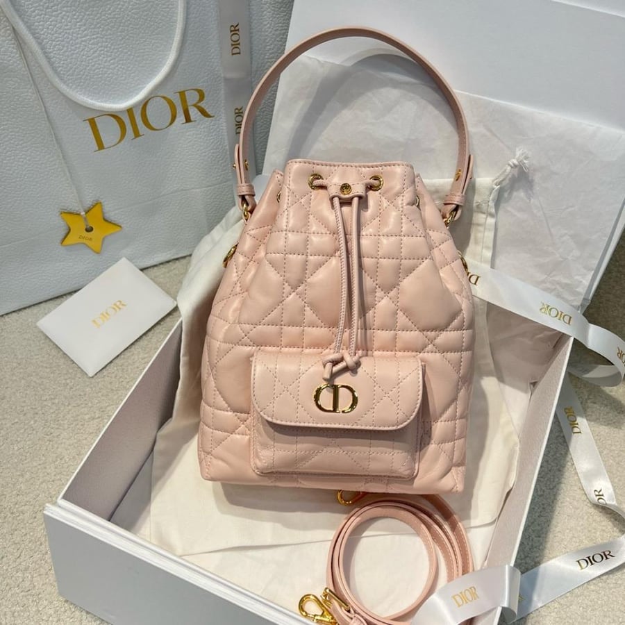 DIOR