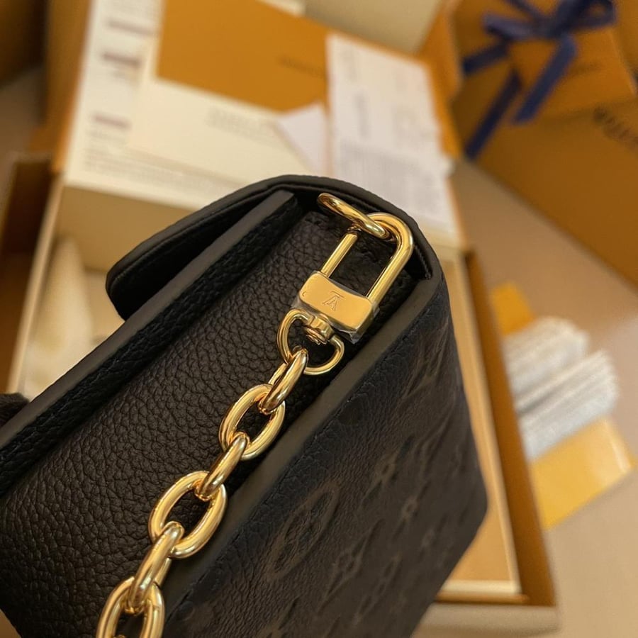 LOUIS  VUITTON