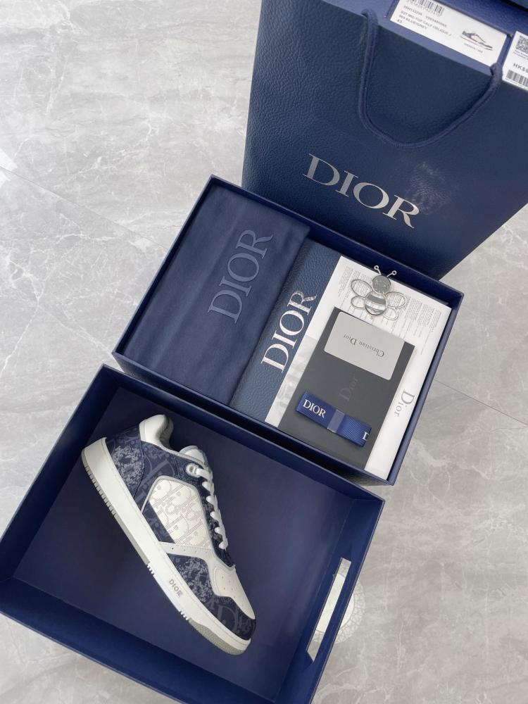 DIOR