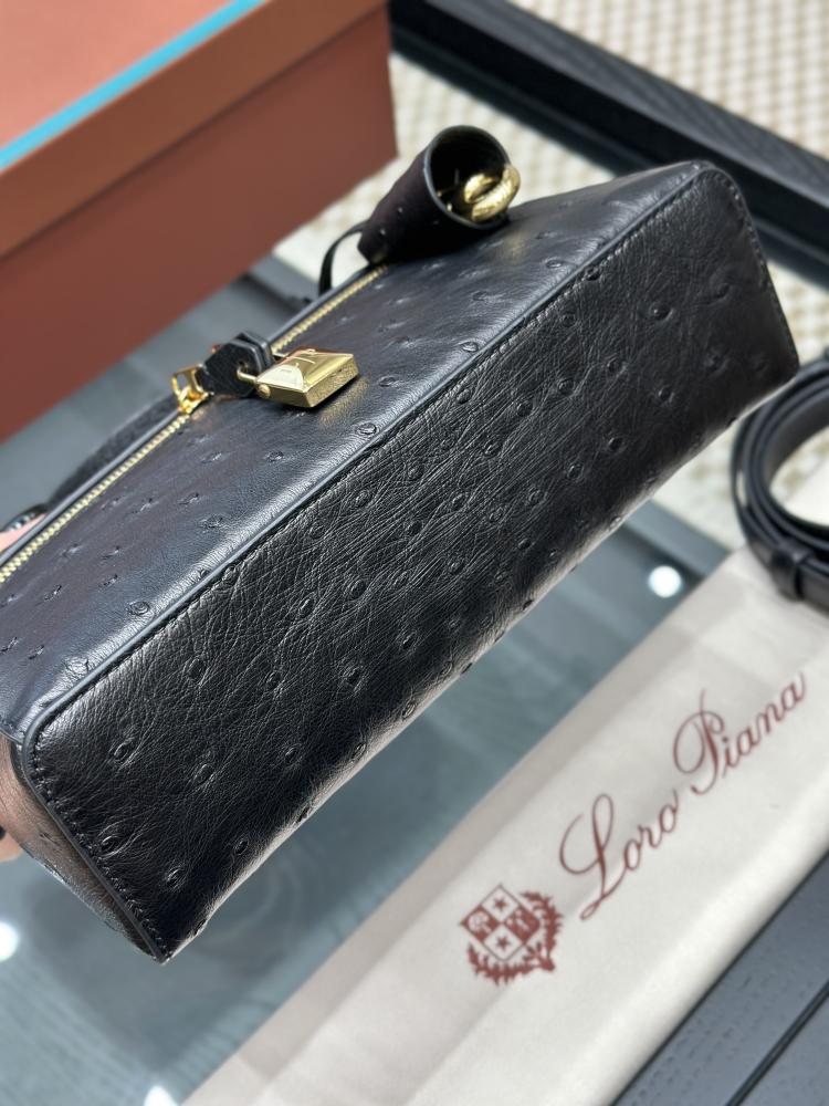 LORO PIANA