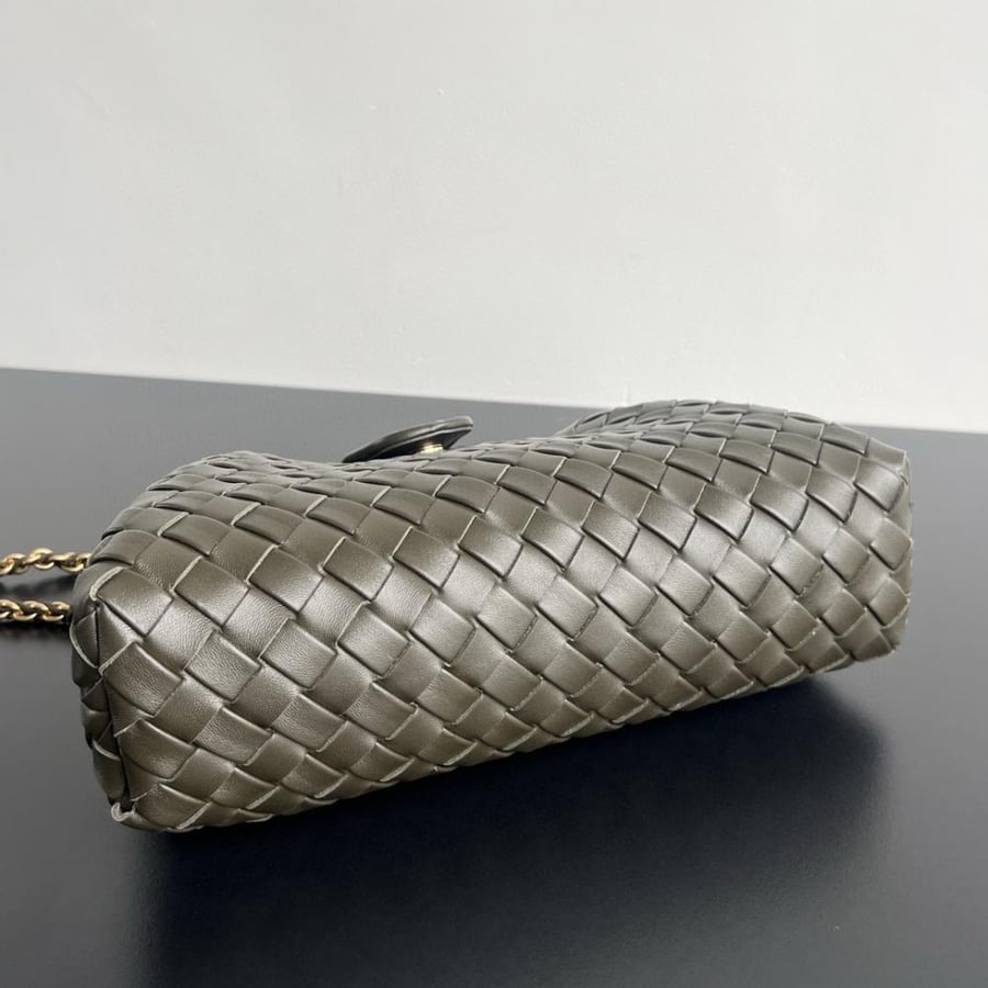 BOTTEGA