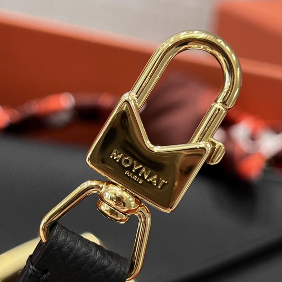 MOYNAT