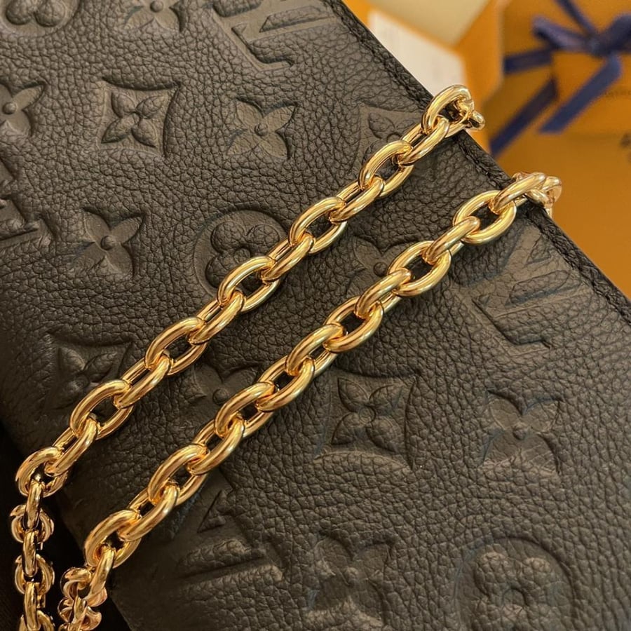 LOUIS  VUITTON